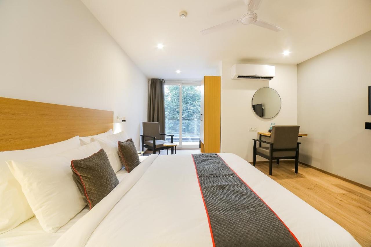 Hotel Super Townhouse Near Appu Ghar Gurgaon Zewnętrze zdjęcie